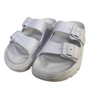 FunkyMonkey Womens 8 White Sandal Adjustable Strap Open Round Toe Slid On Shoes